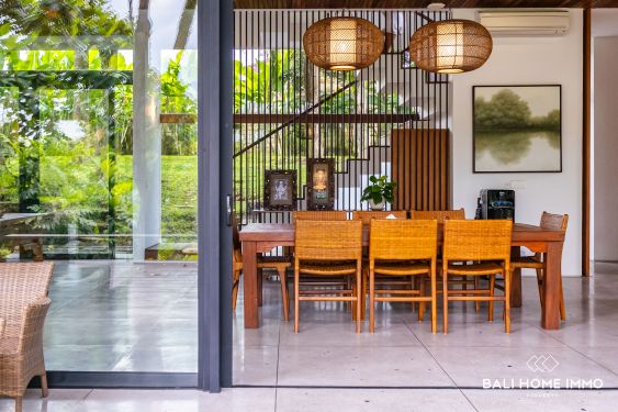 Image 15 from Villa de luxe de 4 chambres avec vue sur la jungle à vendre et à louer à Bali Tabanan Buwit