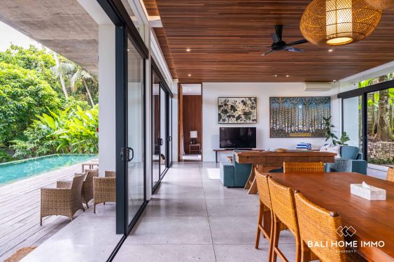 Image 14 from Villa de luxe de 4 chambres avec vue sur la jungle à vendre et à louer à Bali Tabanan Buwit