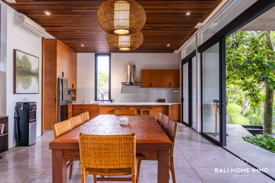 Image 10 from Villa de luxe de 4 chambres avec vue sur la jungle à vendre et à louer à Bali Tabanan Buwit