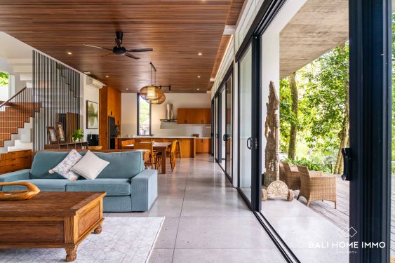 Image 6 from Villa de luxe de 4 chambres avec vue sur la jungle à vendre et à louer à Bali Tabanan Buwit