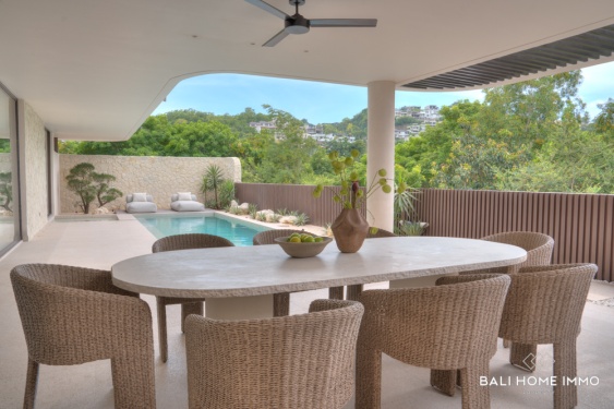 Image 2 from Villa de luxe de 4 chambres avec vue sur la mer à vendre et à louer à l'année à Bingin