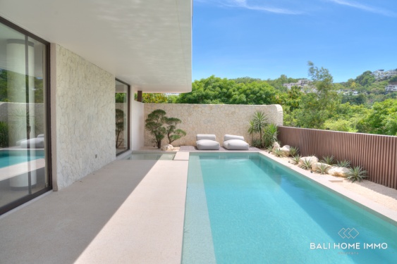 Image 1 from Villa de luxe de 4 chambres avec vue sur la mer à vendre et à louer à l'année à Bingin