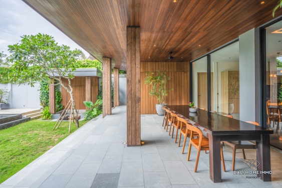 Image 2 from Luxury 4 Bedrooms villa for sale leasehold in Bali Pererenan Tumbak Bayuh
