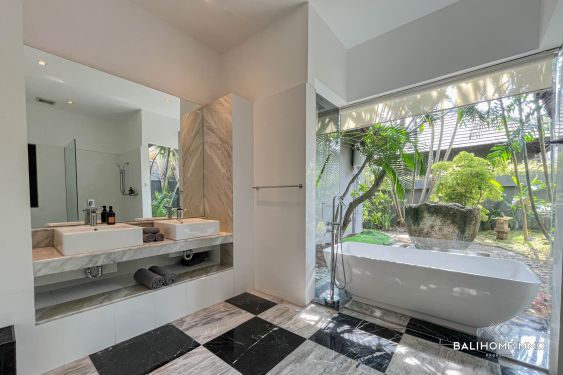 Image 15 from Spacious 5 Bedroom Villa for Sale Freehold in Bali Seminyak