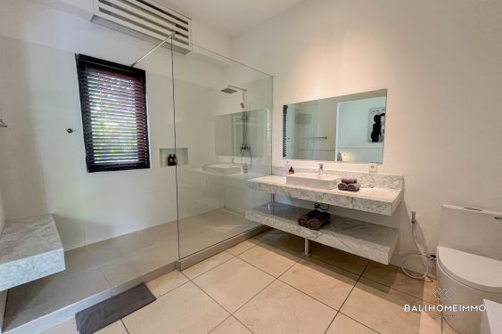 Image 17 from Spacious 5 Bedroom Villa for Sale Freehold in Bali Seminyak