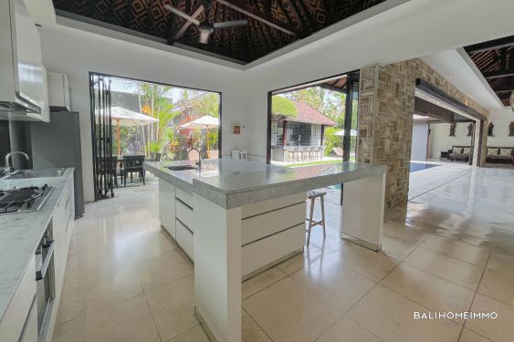 Image 10 from Spacious 5 Bedroom Villa for Sale Freehold in Bali Seminyak