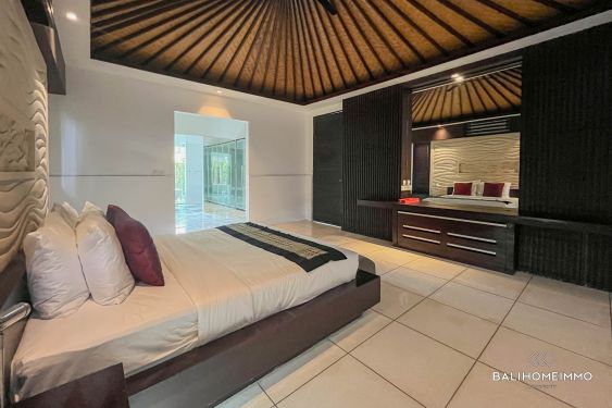 Image 12 from Spacious 5 Bedroom Villa for Sale Freehold in Bali Seminyak