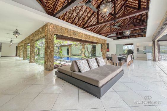 Image 6 from Spacious 5 Bedroom Villa for Sale Freehold in Bali Seminyak