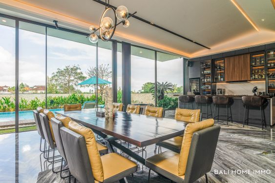 Image 9 from VILA MEWAH DENGAN 5 KAMAR TIDUR DIJUAL HAK MILIK DI BALI UMALAS