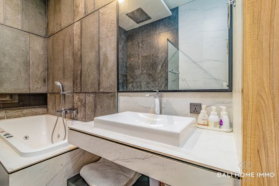 Image 18 from VILA MEWAH DENGAN 5 KAMAR TIDUR DIJUAL HAK MILIK DI BALI UMALAS