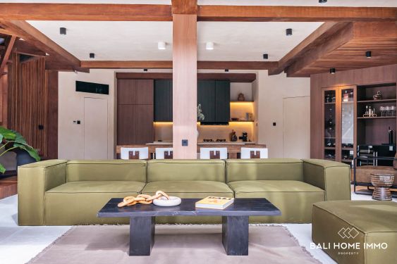 Image 3 from Luxury 5-bedroom Villa for Sale in Oberoi Seminyak