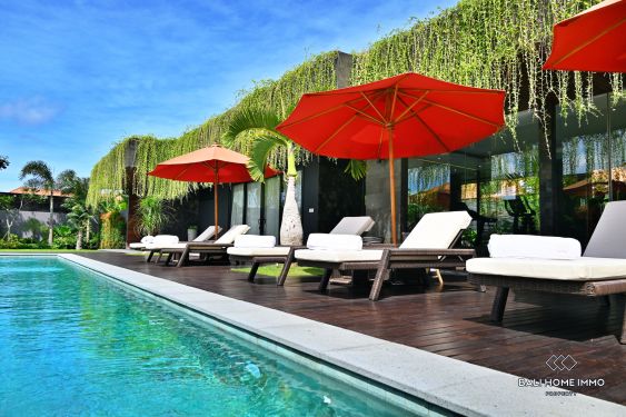 Image 2 from Luxury 5 Bedroom villa for sale leasehold in Bali Seminyak Residential Side