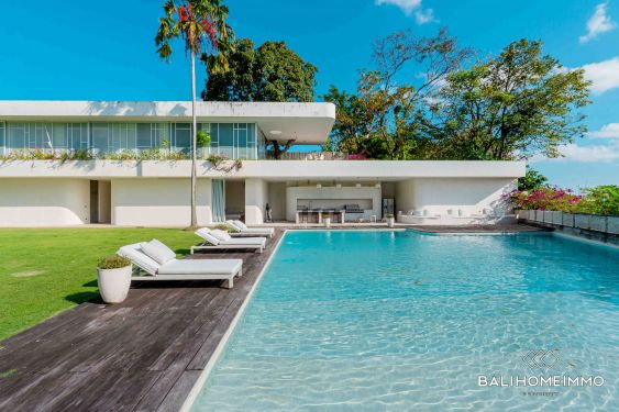 Image 3 from Villa de luxe de 6 chambres à vendre et à louer en pleine propriété à Bali Umalas