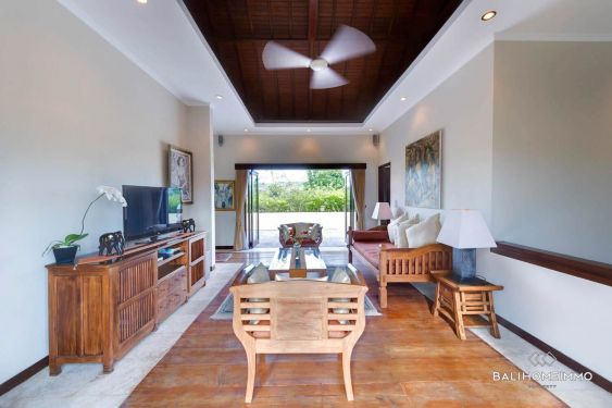 Image 9 from Villa de luxe avec 6 chambres à vendre ou à louer, à proximité de la plage de Seminyak