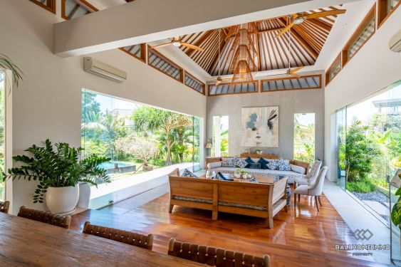 Image 8 from Luxury Ricefield View 5 Bedroom Villa for Sale and rent in Bali Pererenan