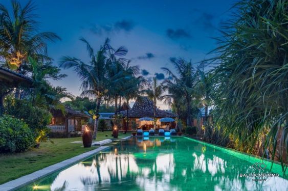 Image 1 from luxueuse villa spacieuse de 6 chambres à vendre en leasehold à Bali Kerobokan