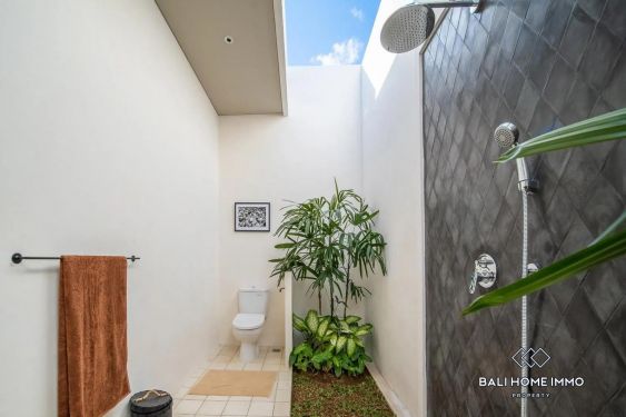 Image 14 from Mediterranean Tropical 3 Bedroom Villa For Sale in Bumbak Umalas