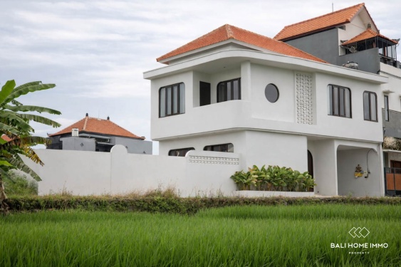 Modern 2-Bedroom Rice Field View Villa for Sale and Rent in Buduk