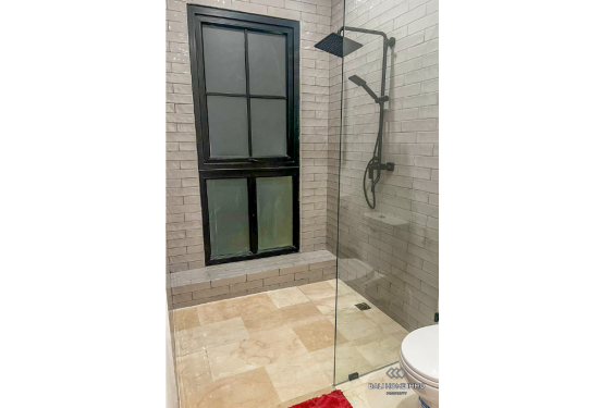 Image 13 from MODERN 3-BEDROOM VILLA FOR SALE IN THE HEART OF PERERENAN BEACH SIDE