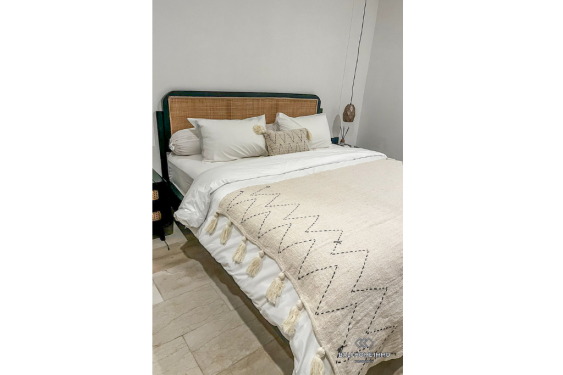 Image 8 from MODERN 3-BEDROOM VILLA FOR SALE IN THE HEART OF PERERENAN BEACH SIDE