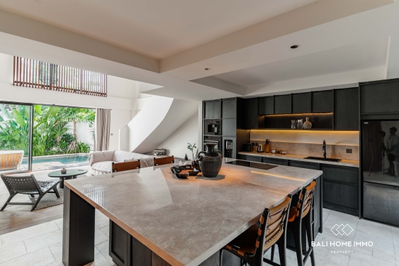 Image 6 from Villa Modern 2 Kamar Tidur Dijual Hak Milik di Berawa Bali