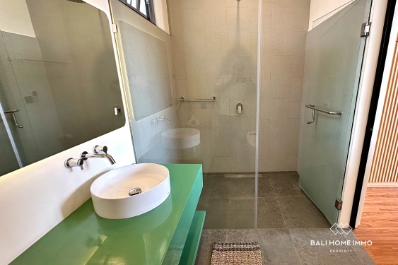 Image 14 from Villa moderne de 2 chambres avec bureau à vendre à Babakan Canggu