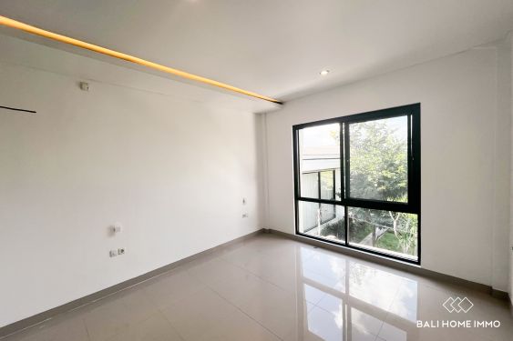 Image 4 from Vila Baru 2 Kamar Tidur dijual di Pantai Nyanyi Bali