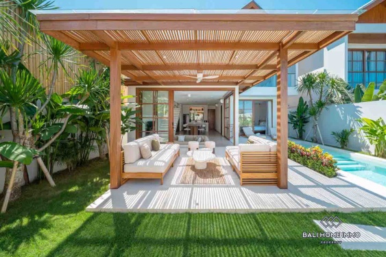 Image 3 from Villa familiale moderne de 3 chambres à louer à Bumbak Umalas Bali