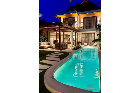 Image 2 from Villa familiale moderne de 3 chambres à louer à Bumbak Umalas Bali