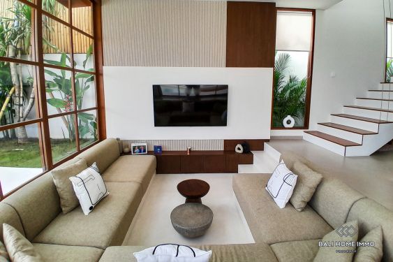 Image 4 from Villa familiale moderne de 3 chambres à louer à Bumbak Umalas Bali