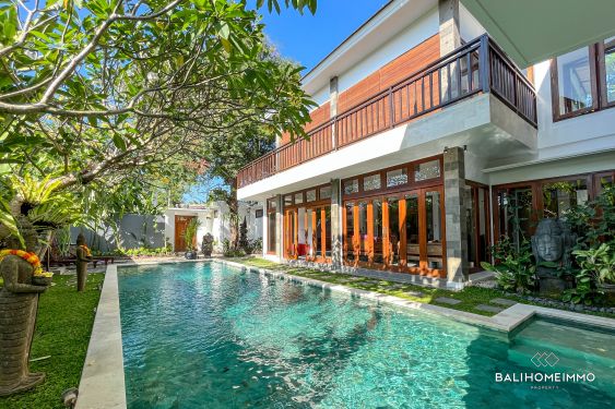 Image 1 from Villa Moderen 3 Kamar Dikontrak Jangka Panjang di Bali Petitenget