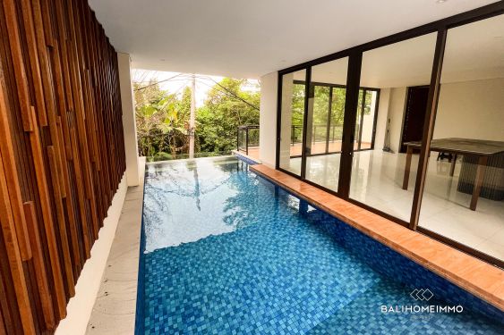 Image 1 from Disewakan vila baru 3 kamar tidur di Berawa jarak berjalan kaki dari pantai