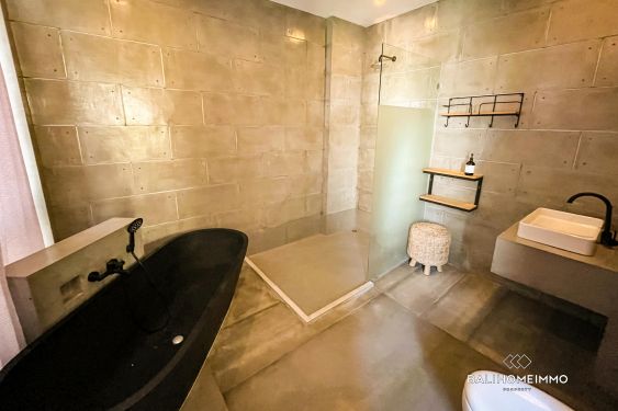 Image 9 from 3 Bedroom Industrial Style Villa for rent in Canggu Padonan