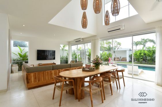 Image 3 from Villa Keluarga 4 Kamar Modern Disewakan di Berawa Bali