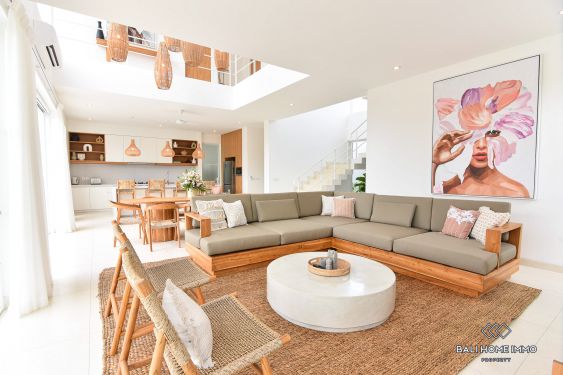 Image 4 from Modern 4 Bedroom Family Villa For Rent in Berawa Bali