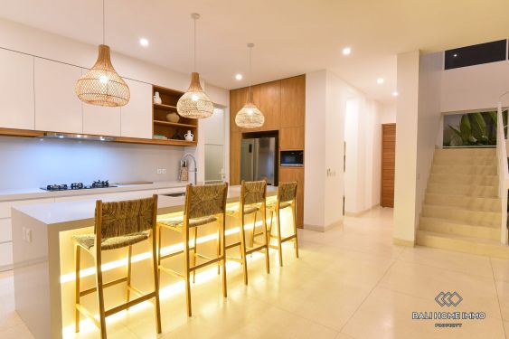 Image 8 from Modern 4 Bedroom Family Villa For Rent in Berawa Bali