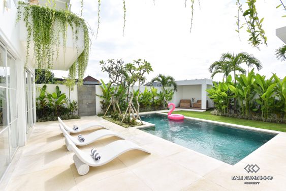 Image 2 from Villa Keluarga 4 Kamar Modern Disewakan di Berawa Bali