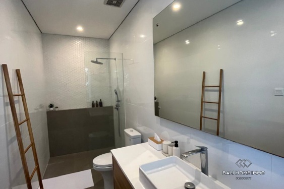 Image 12 from Vila 4 Kamar Tidur Modern Disewakan di Bali Seminyak
