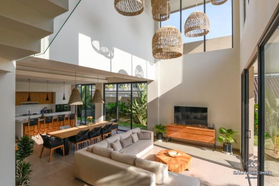Image 2 from MODERN 4 BEDROOM VILLA FOR SALE LEASEHOLD IN BALI UMALAS