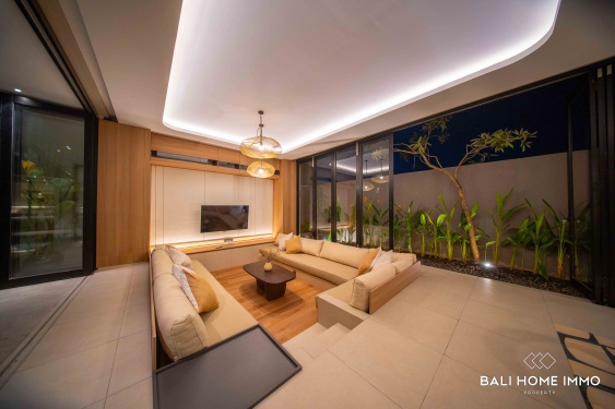 Image 1 from MODERN 4 BEDROOM VILLA WITH PANORAMIC OCEAN VIEW FOR SALE & RENT IN MELASTI