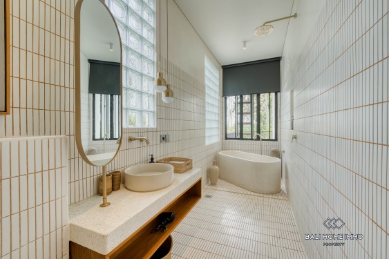 Image 20 from Villa moderne de 4 chambres avec vue privée sur les rizières à louer à Ubud