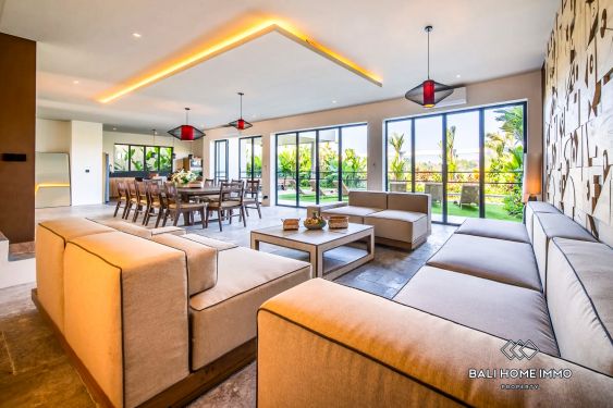 Image 4 from Villa moderne de 6 chambres avec vue sur les rizières à vendre à Umalas