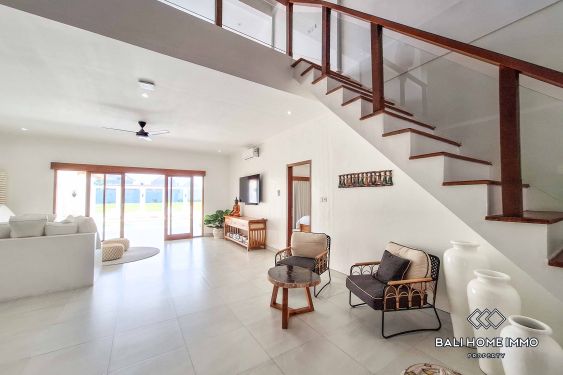 Image 4 from Disewakan Vila 4 Kamar dengan view sawah di Area Perumahan Seminyak