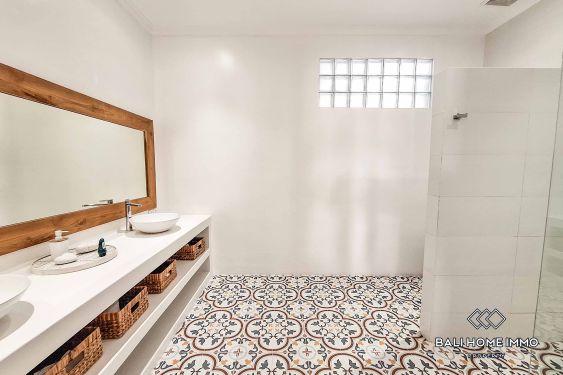 Image 16 from Disewakan Vila 4 Kamar dengan view sawah di Area Perumahan Seminyak