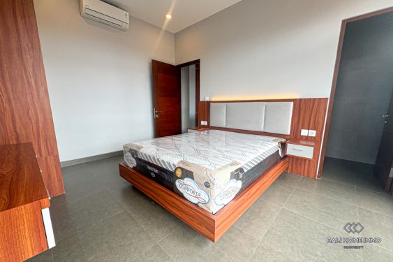 Image 5 from Villa balinaise moderne de 4 chambres à vendre en bail à Bali Seminyak