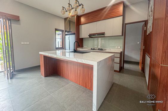 Image 4 from Villa balinaise moderne de 4 chambres à vendre en bail à Bali Seminyak