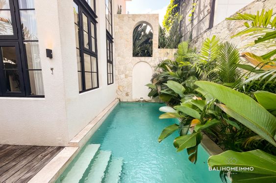 Image 2 from Contemporary 3 Bedroom Apartment with private pool for rent in Berawa