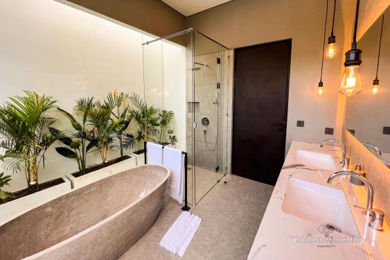 Image 15 from Villa familiale de 4 chambres à louer à Umalas Tegal Cupek