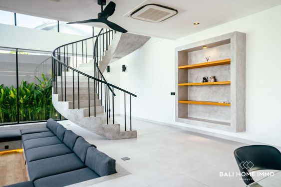 Image 9 from Vila 3 Kamar Tidur Mewah Modern untuk Disewakan di Bali Umalas