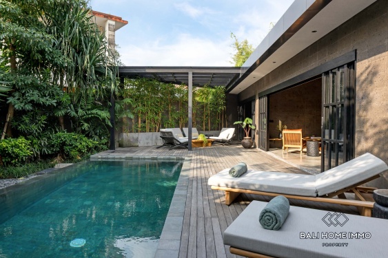 Image 1 from Villa de luxe moderne de 2 chambres à louer en bord de mer à Pererenan